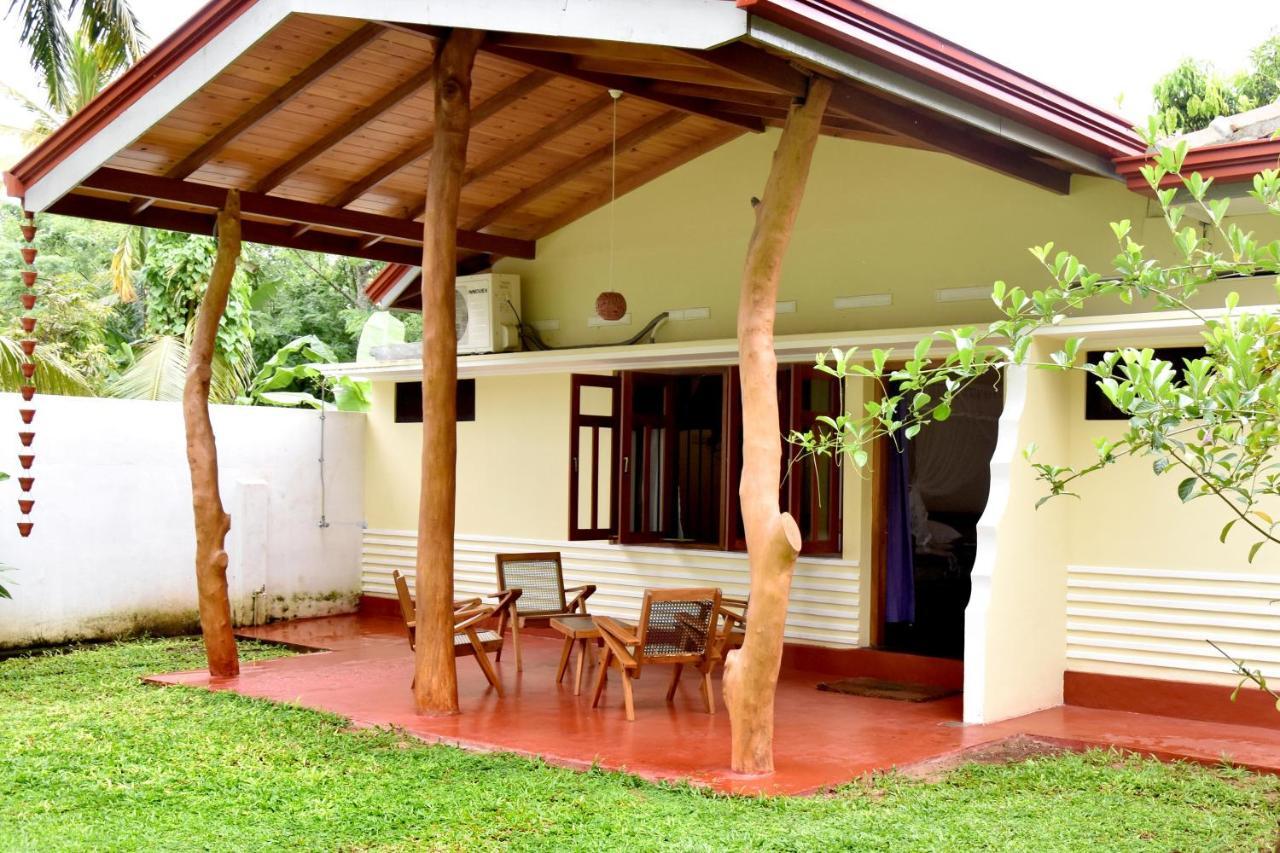 Villa Polhena Matara Eksteriør billede